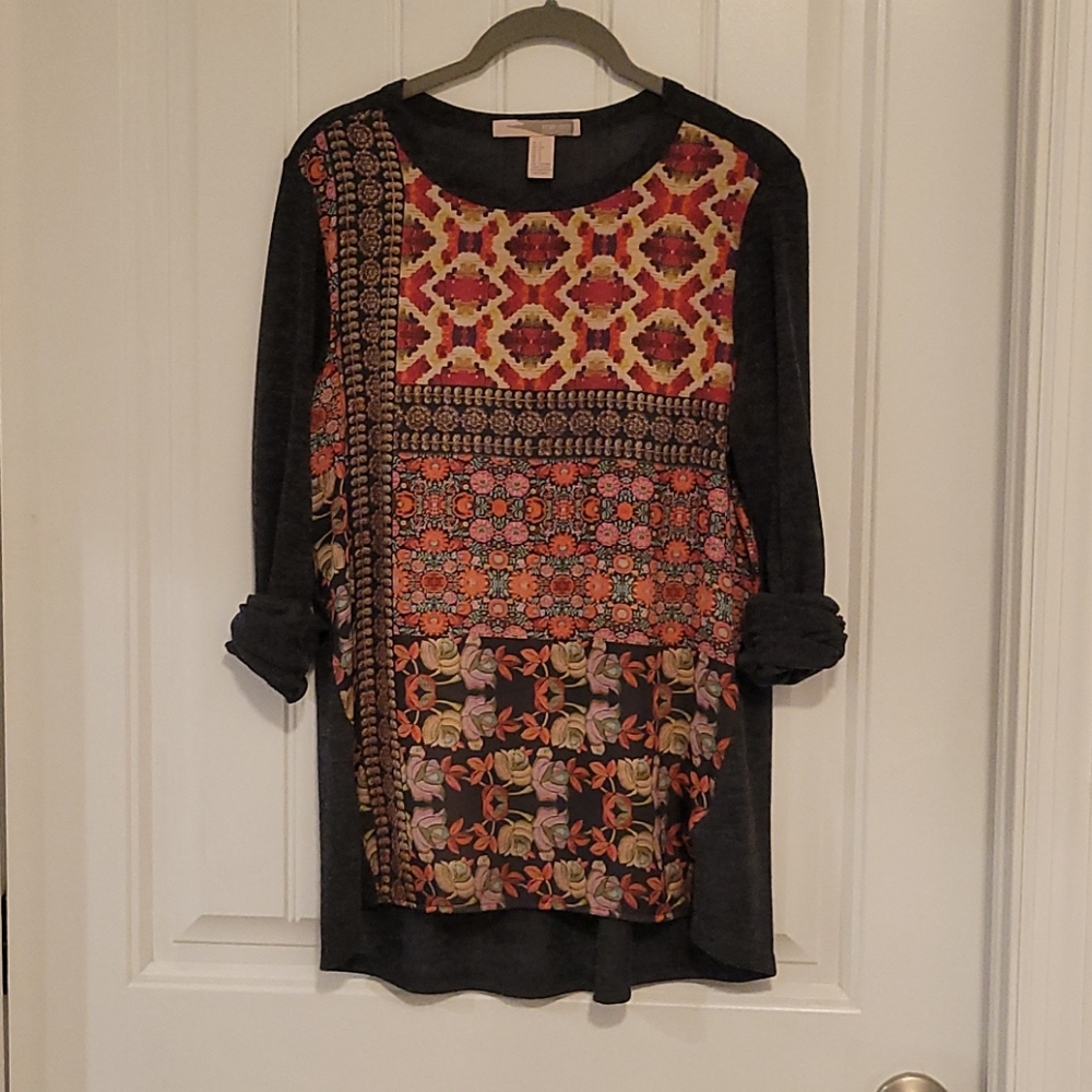 Forever 21 Small Charcoal Scarf Print Long Sleeve